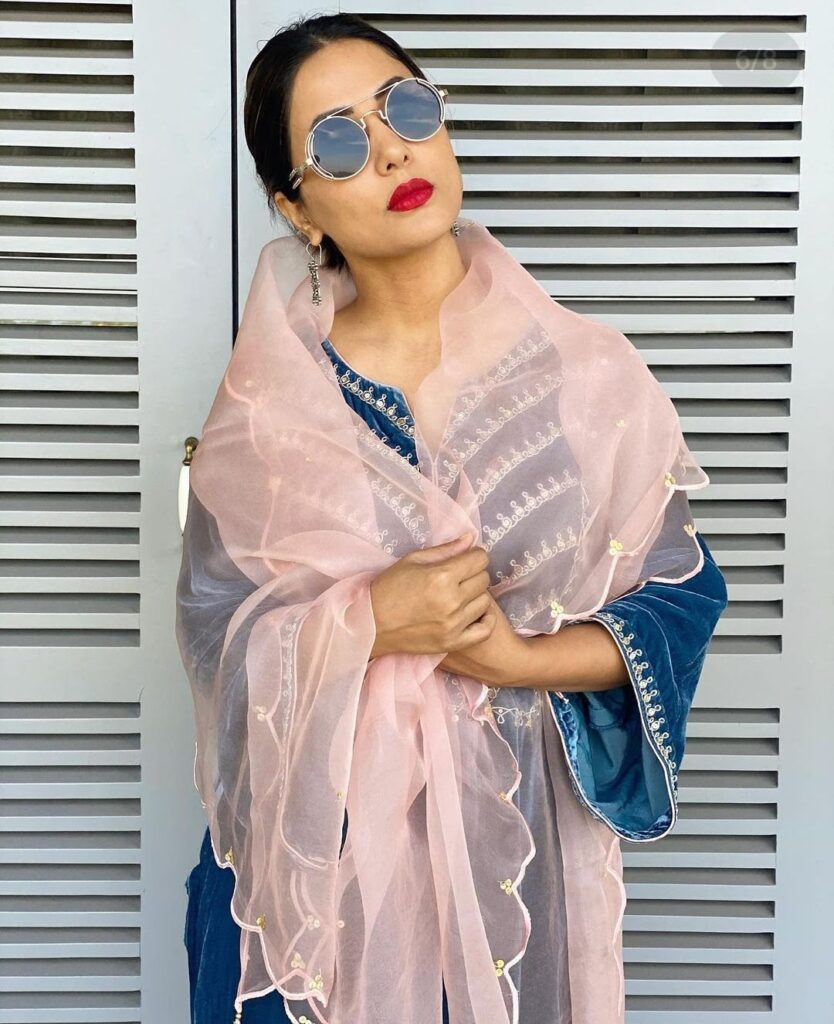 Hina Khan looks extremely gorgeous in Velvet blue ethnic set and vintage shades, SEE PHOTOS...
