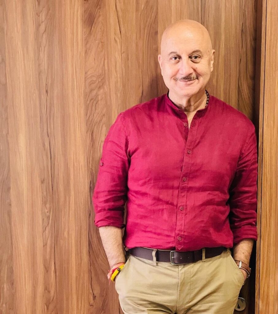 Anupam Kher shares an IMPORTANT message on 'Life' for fans in THESE difficult times.
