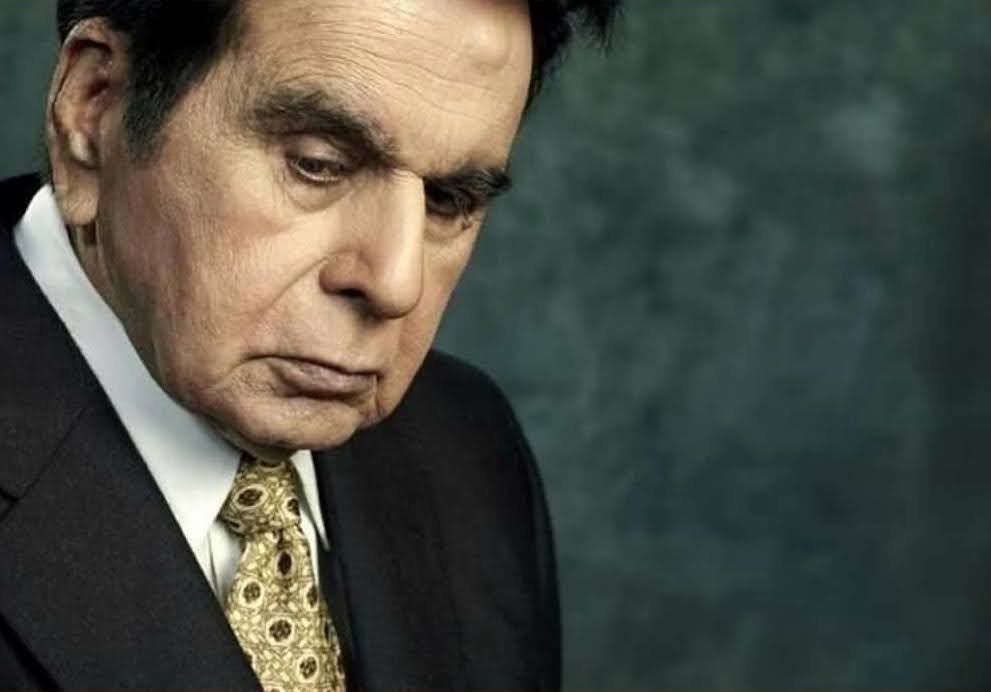 Dilip Kumar on oxygen support due to "health complications", fans pray.
