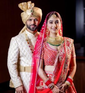 Rahul Vaidya and Disha Parmar's FIRST PHOTOS as newlyweds attend "family lunch".