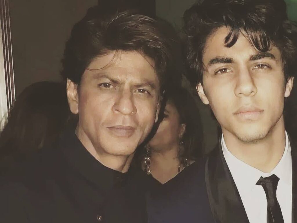 Hundreds of fans welcome Aryan Khan with dhol banners outside Mannat; video surfaces