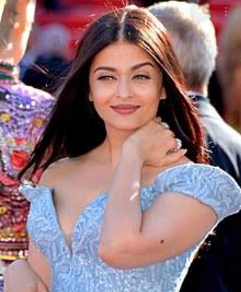 Aishwarya Rai Bacchan was questioned by ED for 6 hrs.